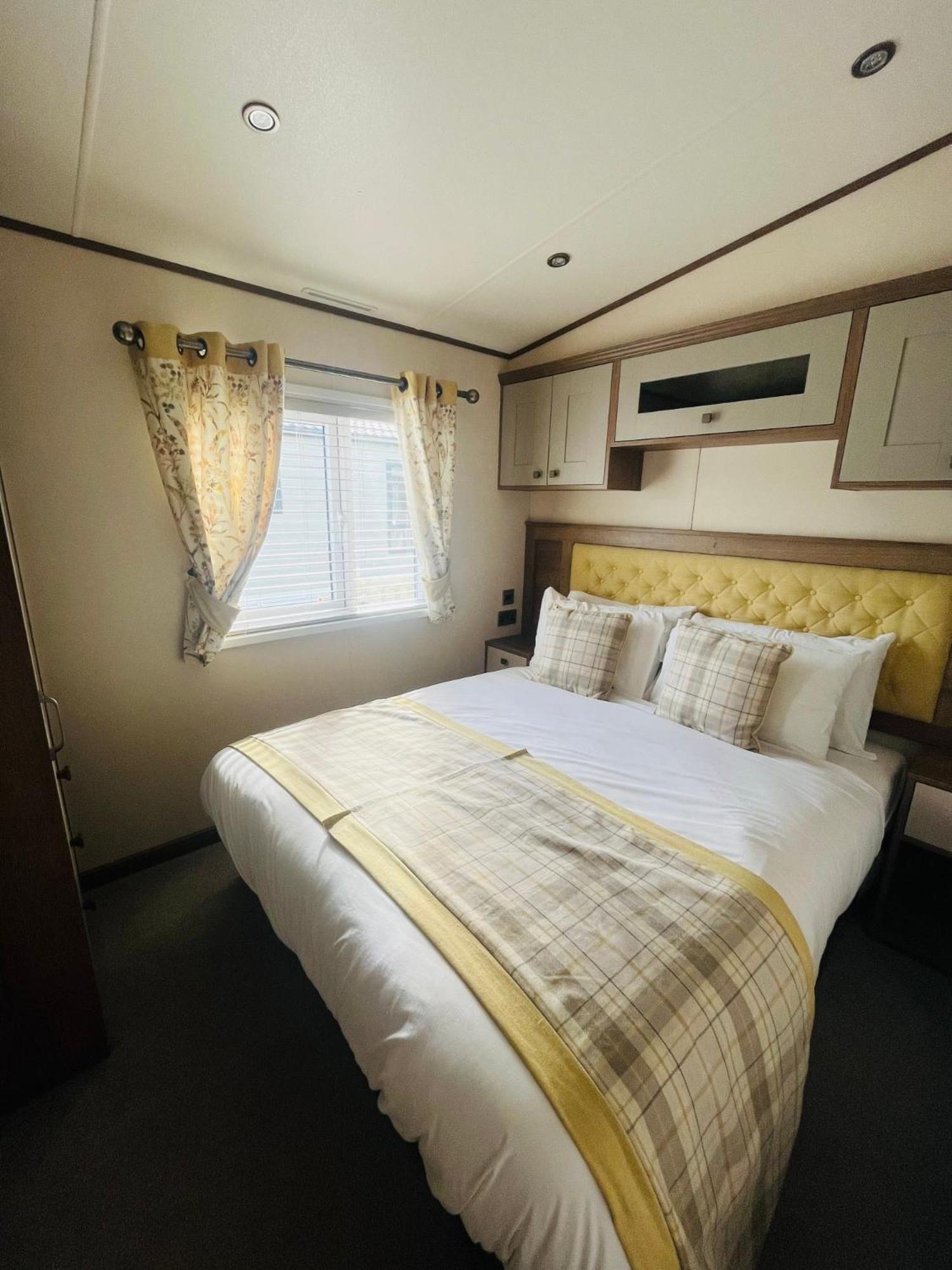 Lakeside Escape With Hot Tub York Luaran gambar